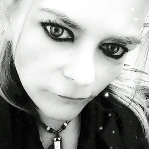 Meet your Posher, Carie